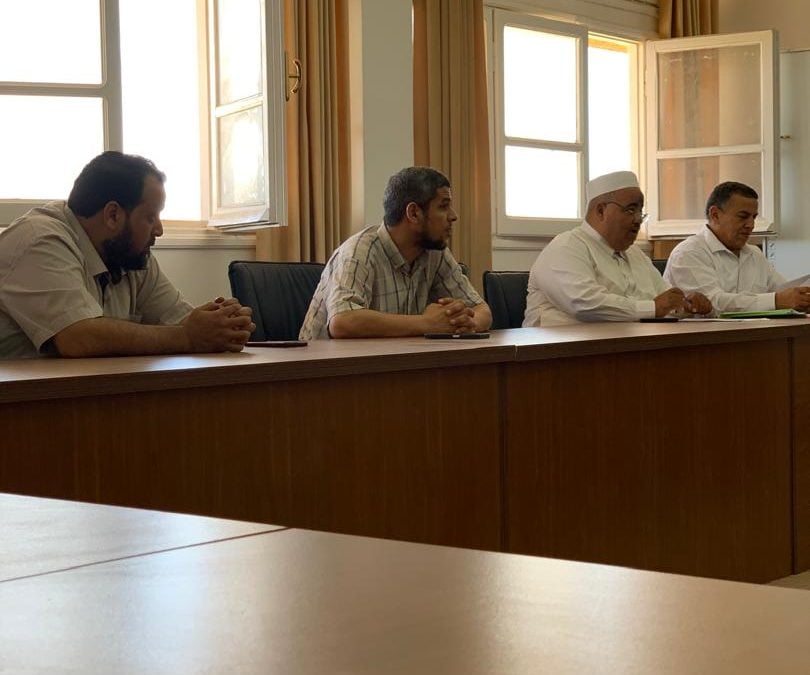 قسم اللغة العربية يعقد حلقة نقاش علمية لطالبات المرحلة الجامعية