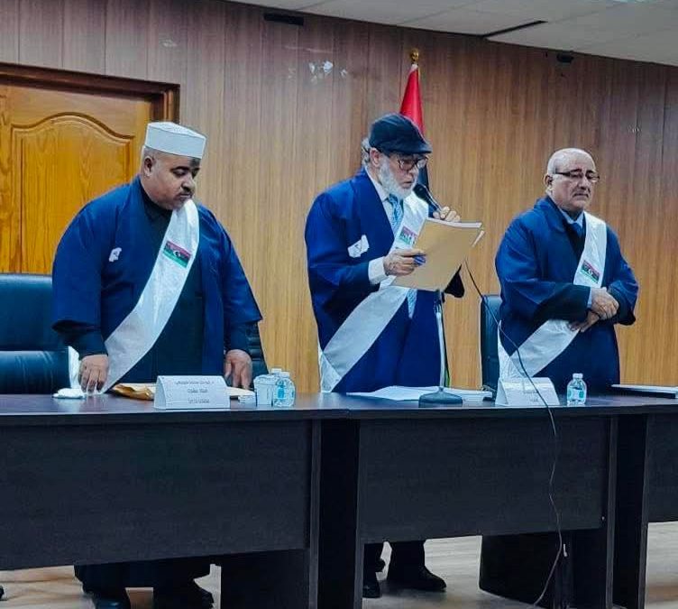 مشاركة أكاديمية في مناقشة علمية