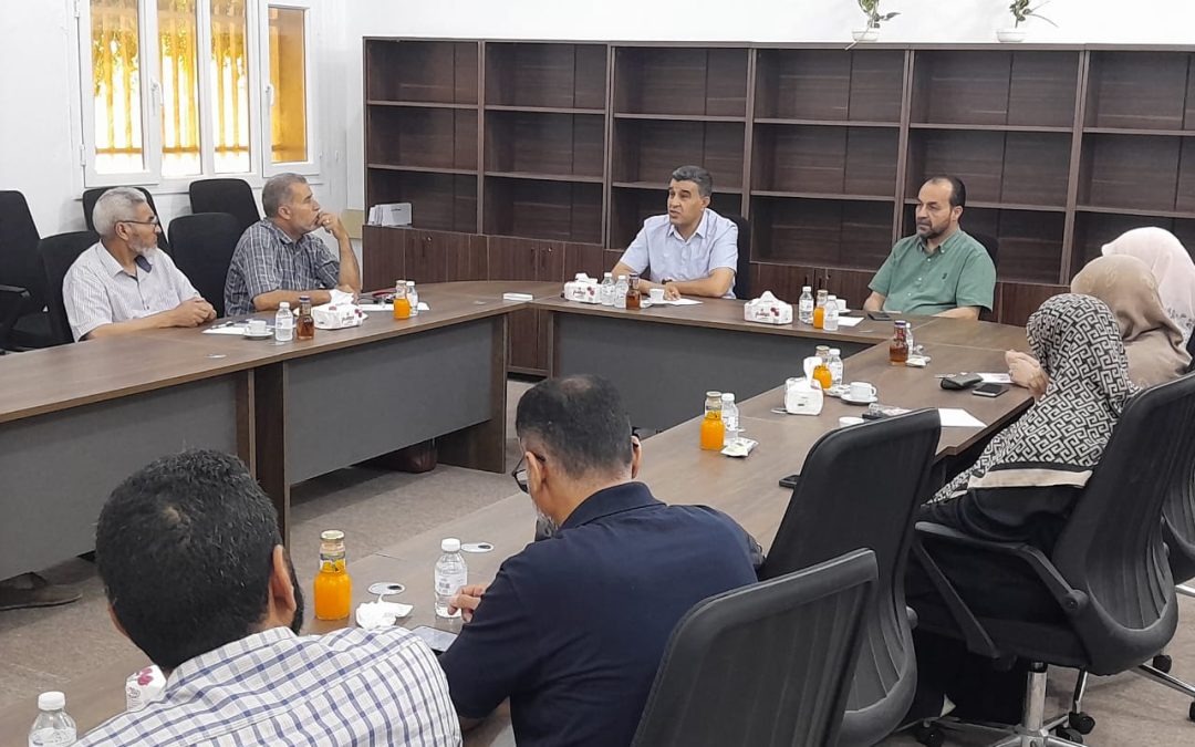 زيارة مدير إدارة الدراسات العليا بوزارة التعليم العالي لكلية الآداب