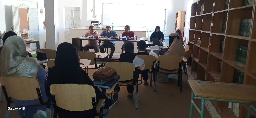 مناقشة مقترح رسالة ماجستير بقسم الجغرافيا