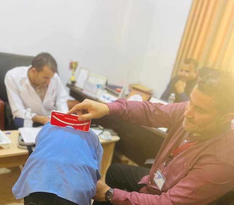 الجامعة الأسمرية تواصل حملتها الصحية للكشف المبكر عن اعوجاج العمود الفقري بمدرستي التقدم والإمام البخاري