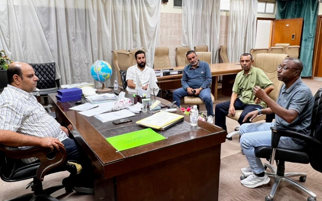 إدارة النشاط الطلابي تزور كلية الاقتصاد والتجارة في إطار تعزيز التعاون المشترك