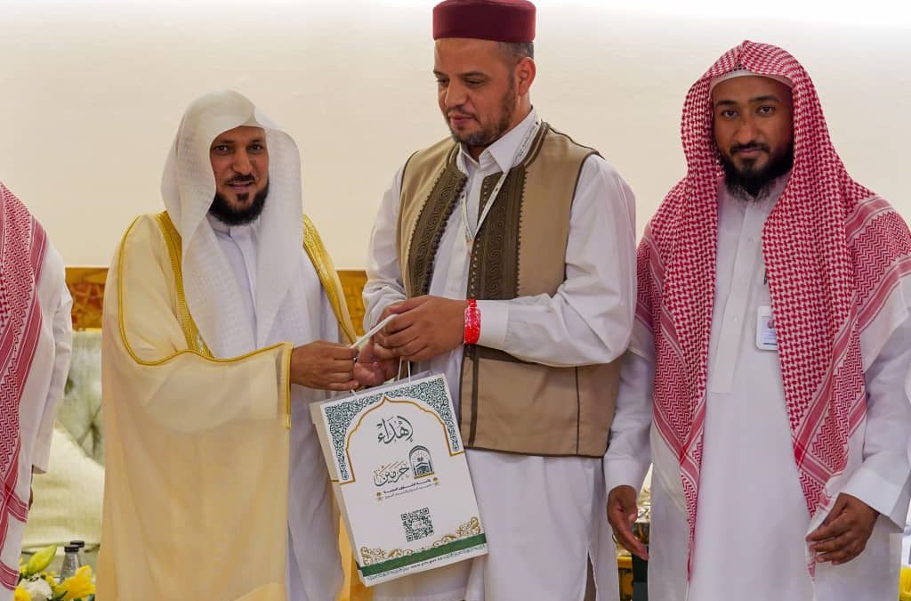 #متابعات تكريم د. سالم الحرشة بمسابقة حفظ القرآن الكريم بالحرم المكي
