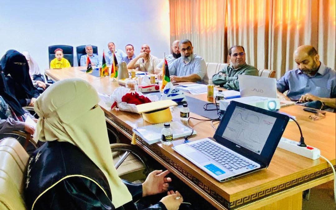 مناقشة رسالة ماجستير بقسم الكيمياء بكلية العلوم – الجامعة الأسمرية الإسلامية.