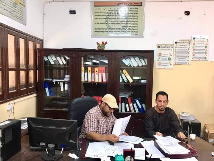 فريق الجودة بالكلية يقوم بزيارة ميدانية لأقسام العلمية