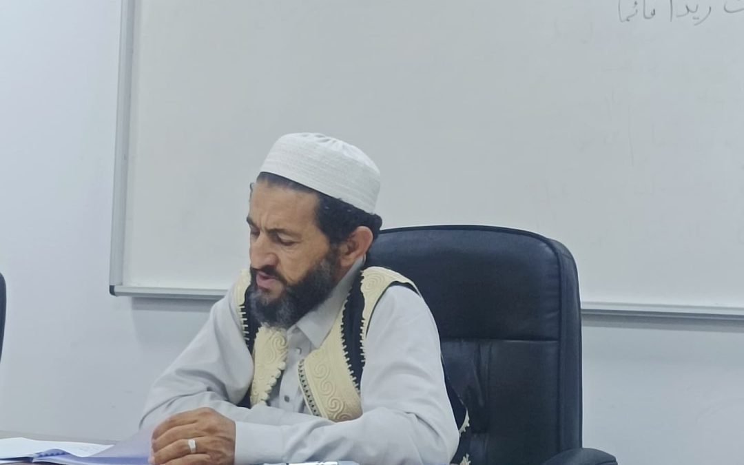 جانب من فعاليات الدورة العلمية أساسيات النحو العربي الرس التاسع