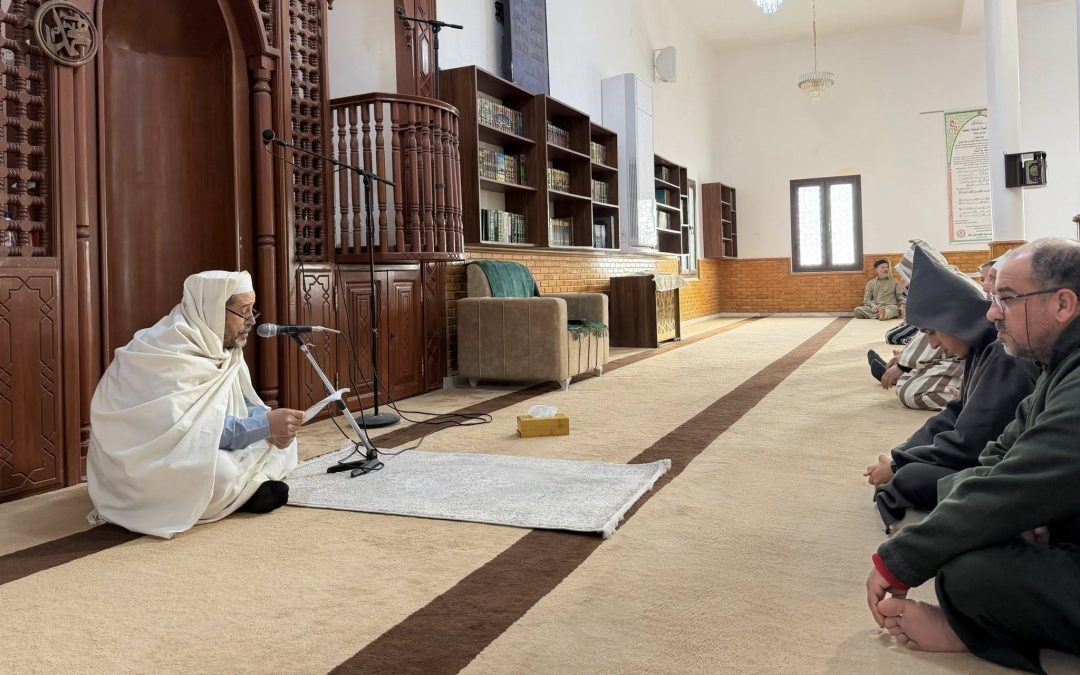 الدروس الدينية بمسجد الفحول